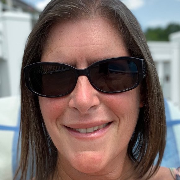 Meet your Posher, Kim - Picture 1 of 1